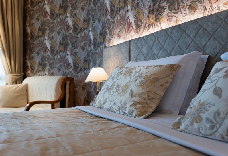 Savoy_beach_hotel_camera_deluxe