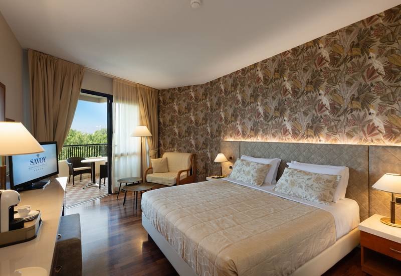Savoy_beach_hotel_camera_deluxe